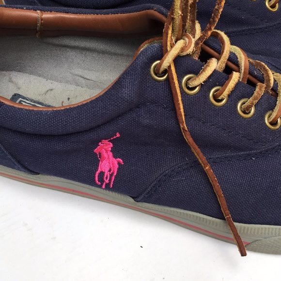 Shoes - Picture 2 of 4